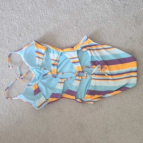 Quint soul white label one piece swim suit - Picture 2 of 3